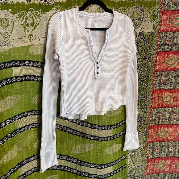 Free People One Ocean Foam Colt Thermal Henley Top Size Medium - Picture 6 of 15